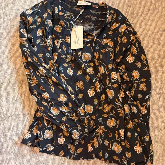 Universal Thread Black and Orange Floral Blouse - Picture 3 of 3